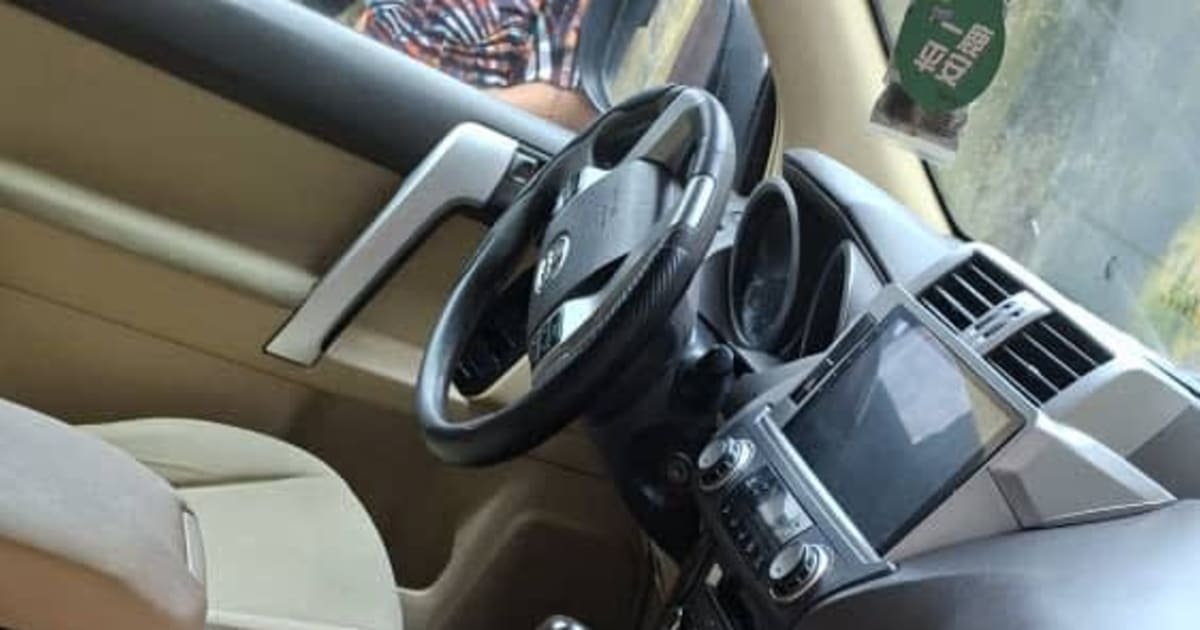 2016 Toyota Prado à Douala — photo 4/7