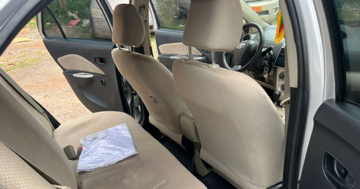 2009 Toyota Yaris à Yaounde — photo 7/9