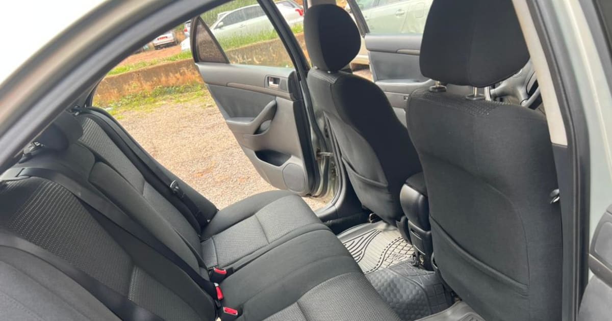 2005 Toyota Corolla à Yaounde — photo 4/8