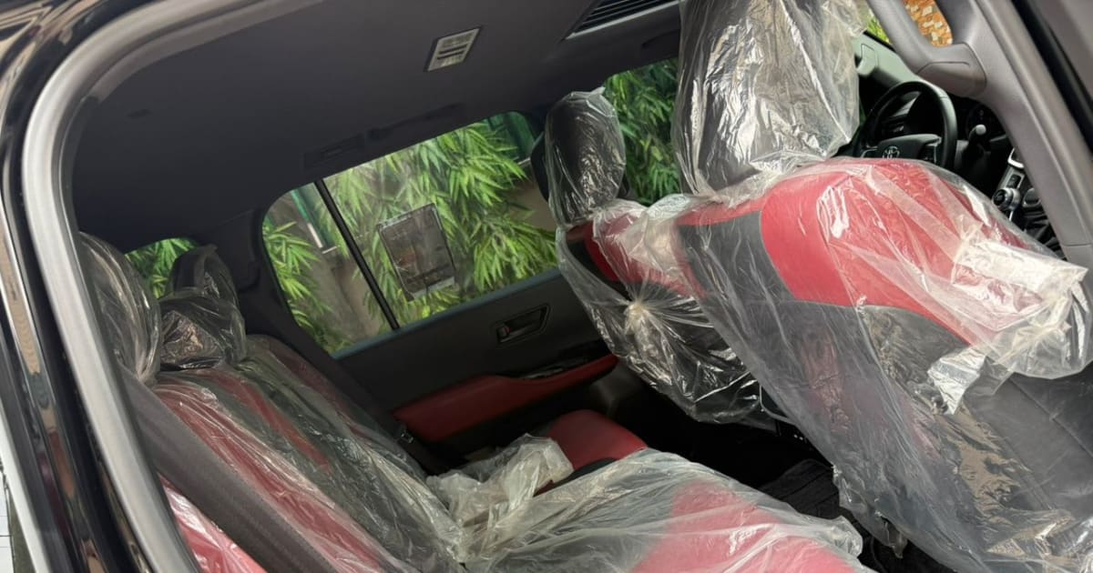 2026 Toyota Land Cruiser à Douala — photo 7/9