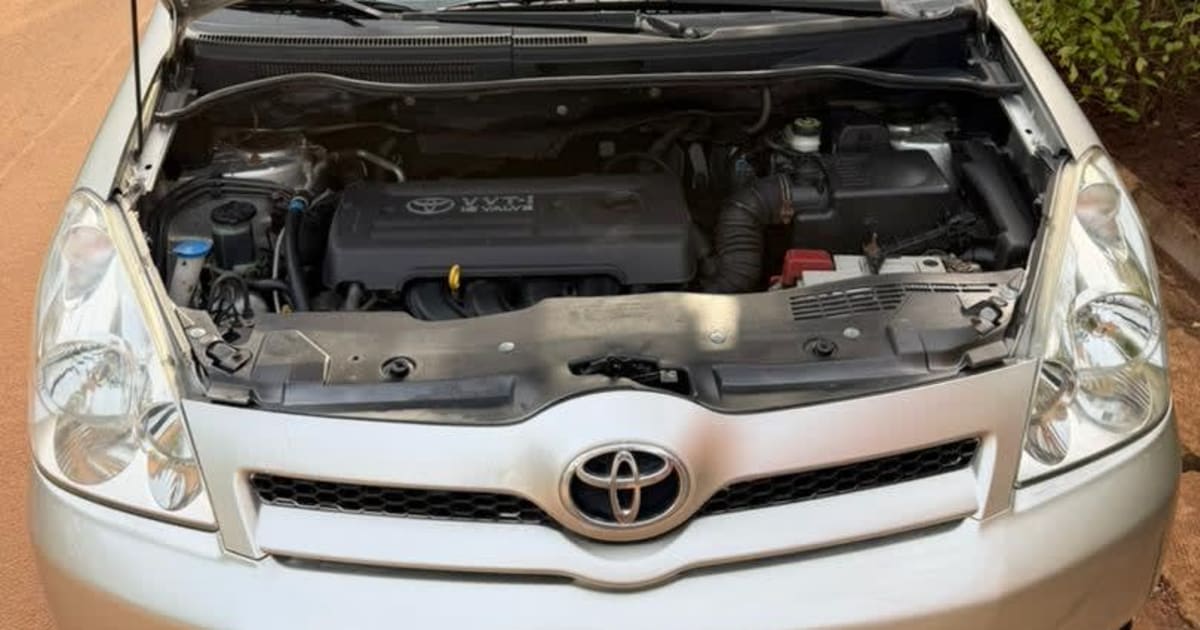 2012 Toyota Corolla à Yaounde — photo 4/5