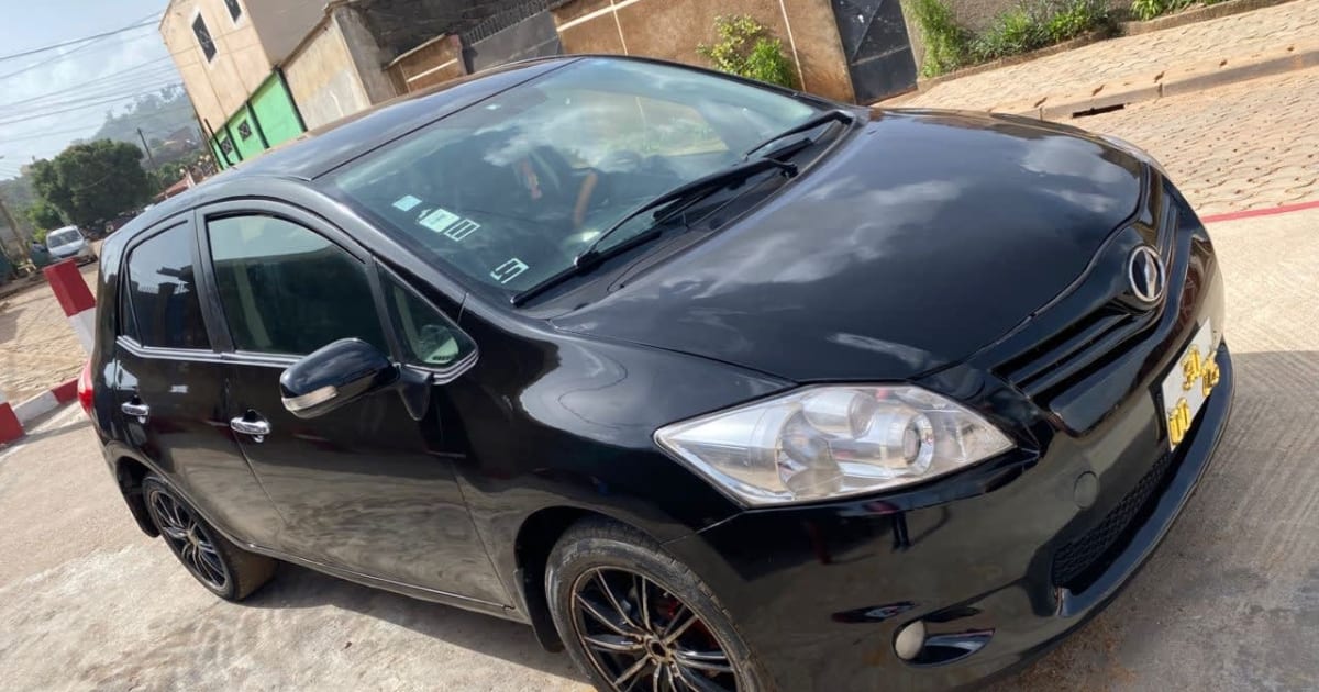 2012 Toyota Camry à Yaounde