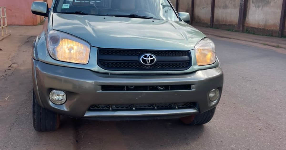 2026 Toyota Rav4 à Douala — photo 3/9