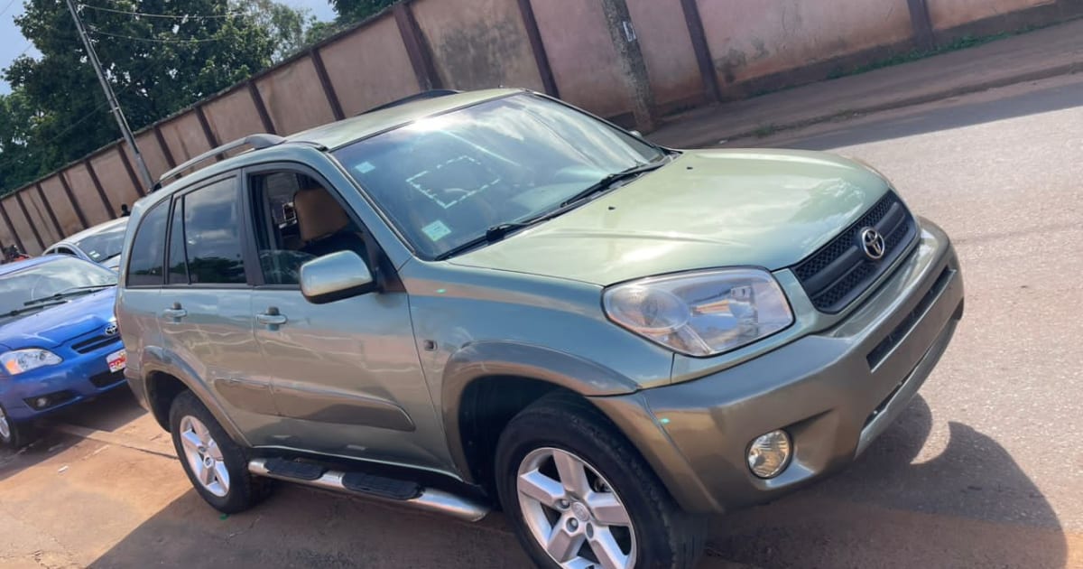 2026 Toyota Rav4 à Douala