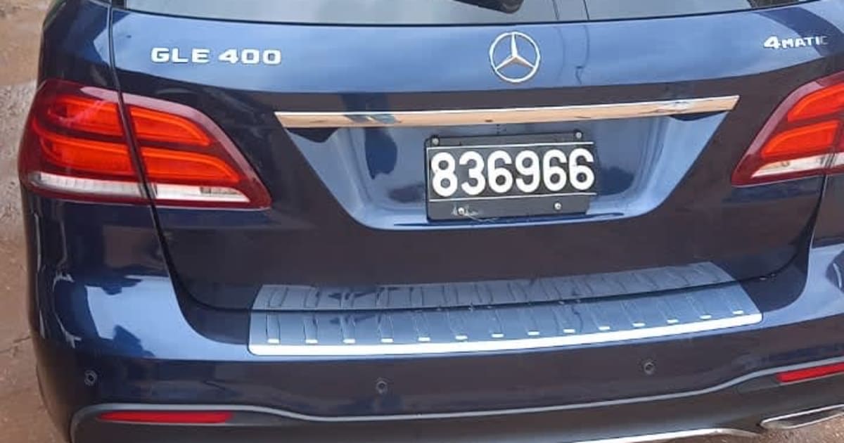 2017 Mercedes-Benz CLE à Yaounde — photo 2/7