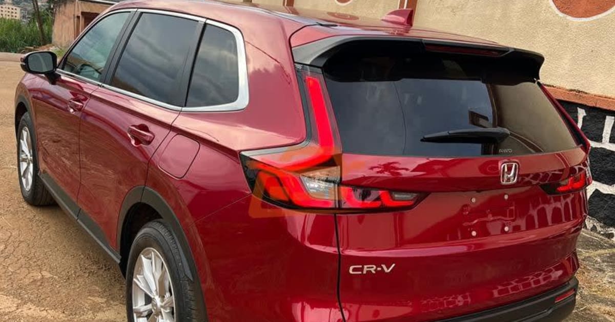 2025 Honda Cr V à Yaounde — photo 3/8
