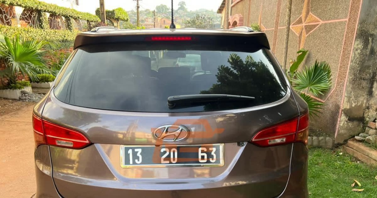 2015 Hyundai Santa Fe à Yaounde — photo 4/7