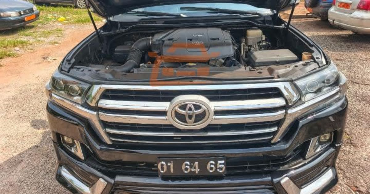 2016 Toyota Land Cruiser à Yaounde — photo 5/5