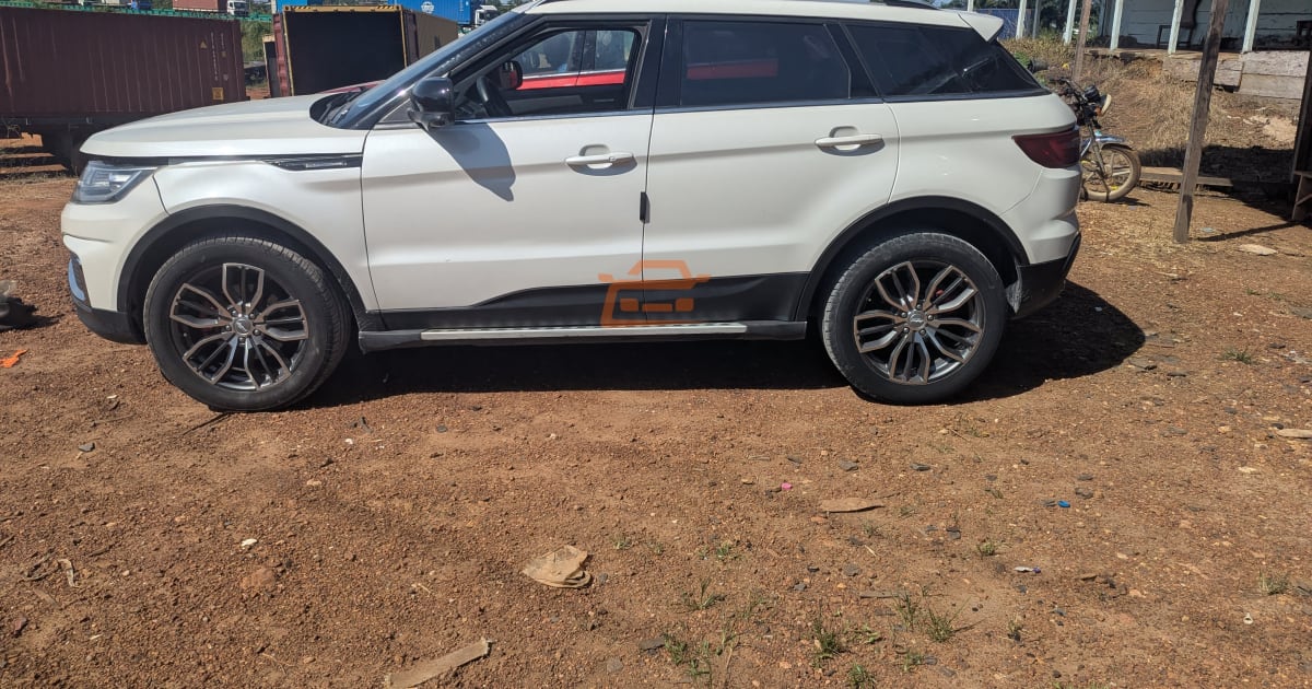 2018 Land Rover Evoque à Yaounde