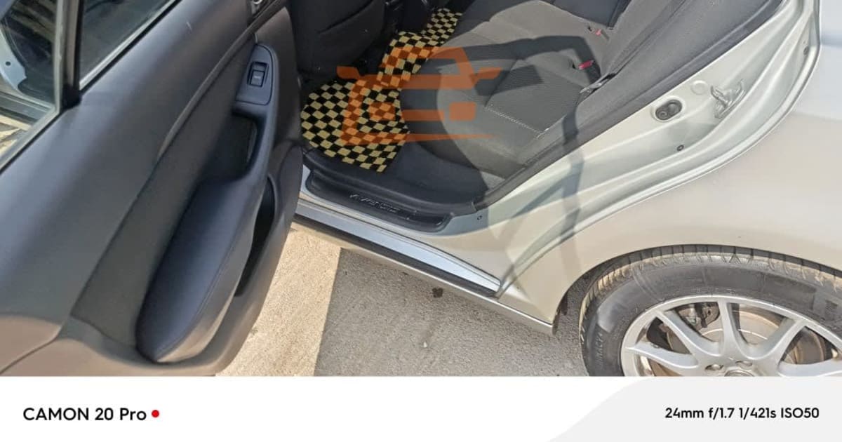 2005 Toyota Corolla à Yaounde — photo 4/5