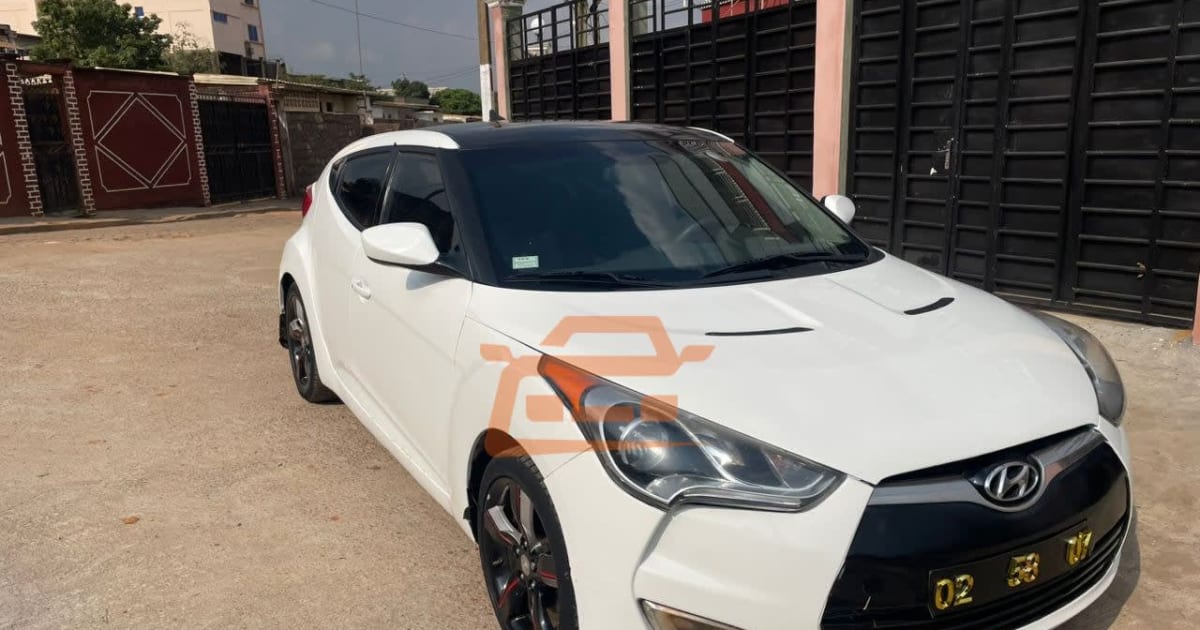 2013 Hyundai Veloster à Yaounde — photo 2/8