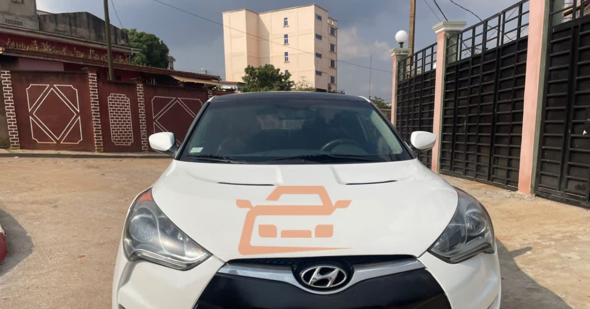 2013 Hyundai Veloster à Yaounde — photo 4/8