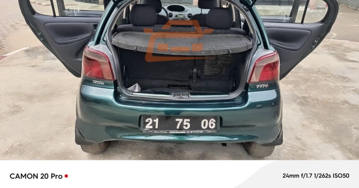 2004 Toyota Yaris à Yaounde — photo 5/5