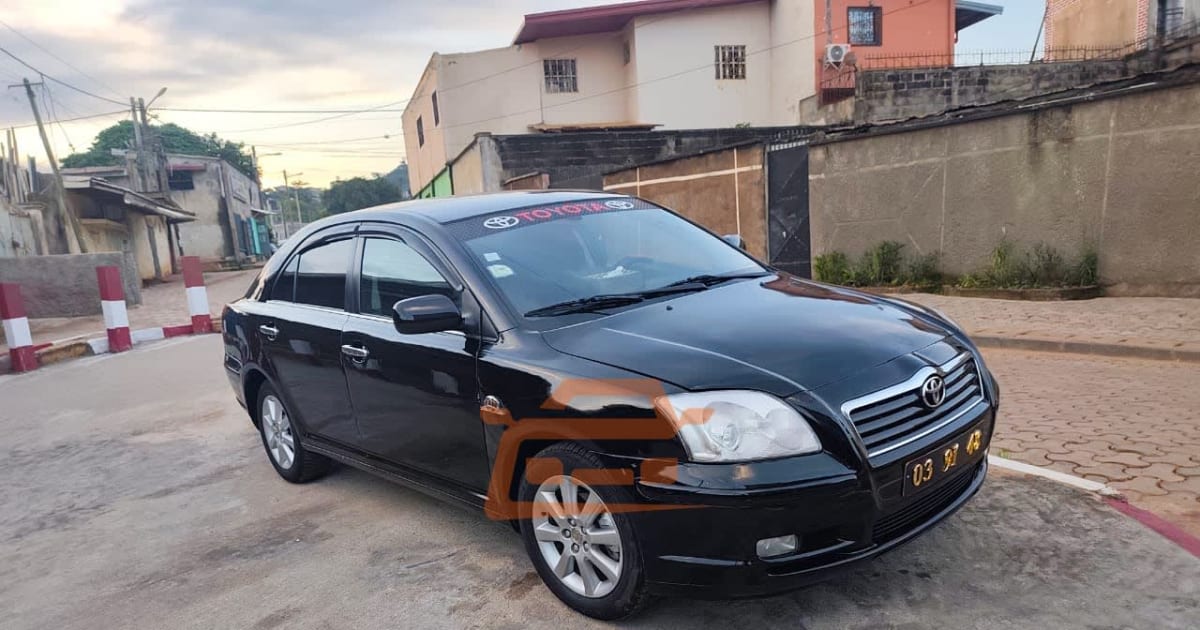 2005 Toyota Corolla à Yaounde