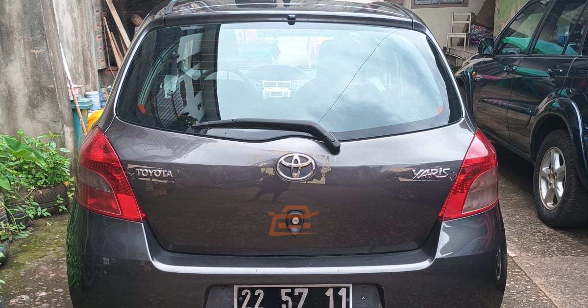 2007 Toyota Yaris à Douala — photo 2/7