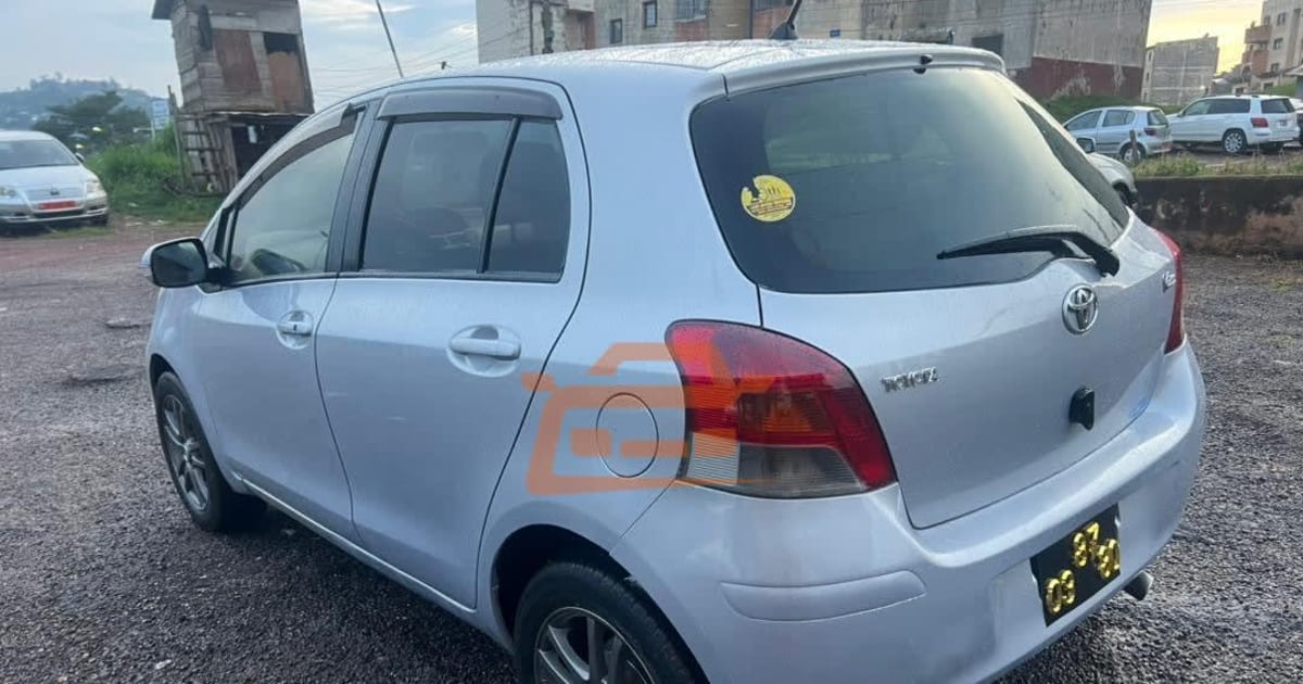 2008 Toyota Yaris à Yaounde — photo 4/5