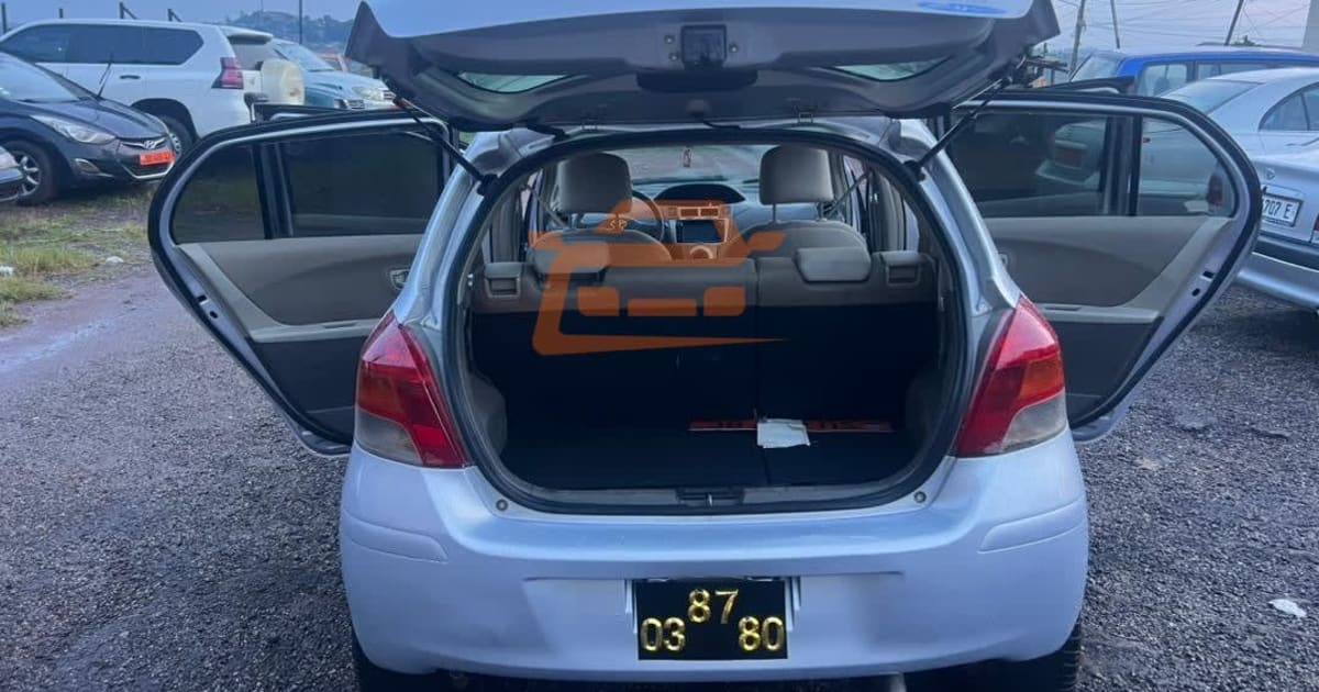 2008 Toyota Yaris à Yaounde — photo 5/5