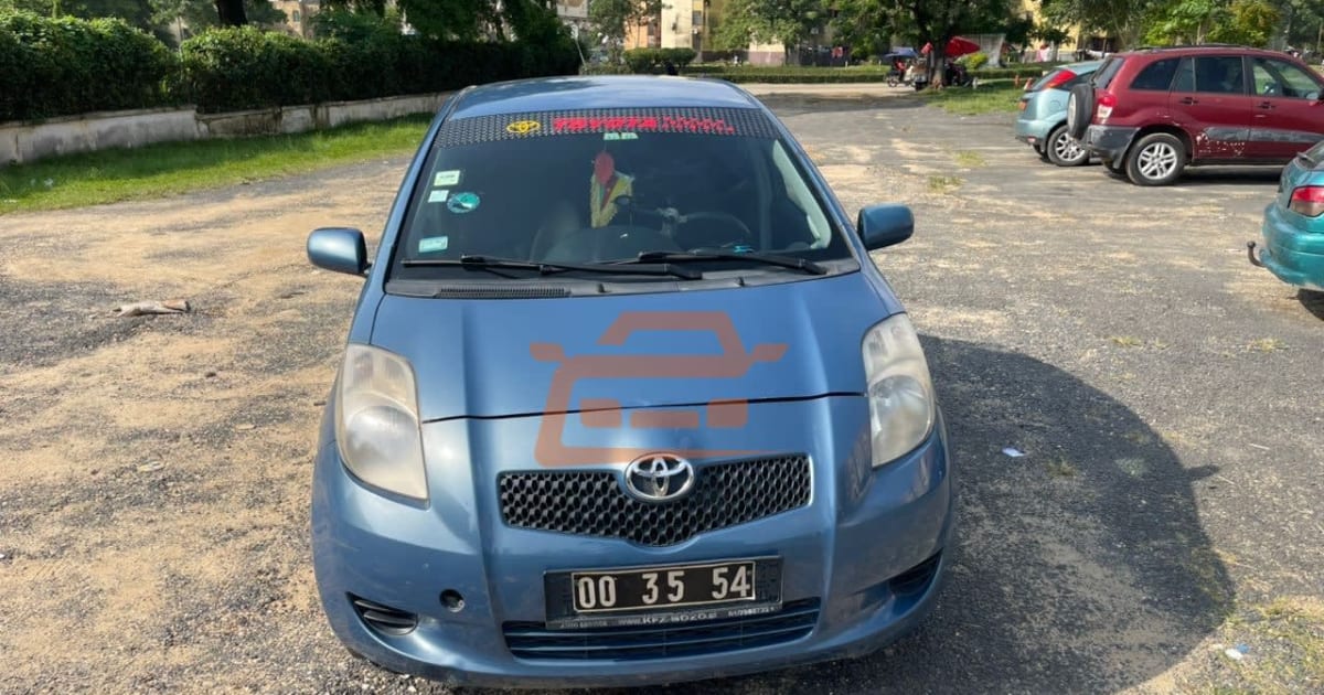 2009 Toyota Yaris à Douala