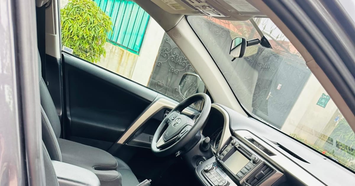 2015 Toyota Rav4 à Douala — photo 3/5