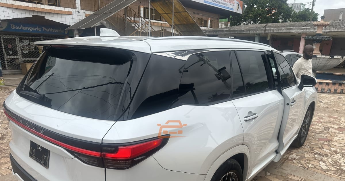 2025 Lexus Tx 350 à Douala — photo 3/5