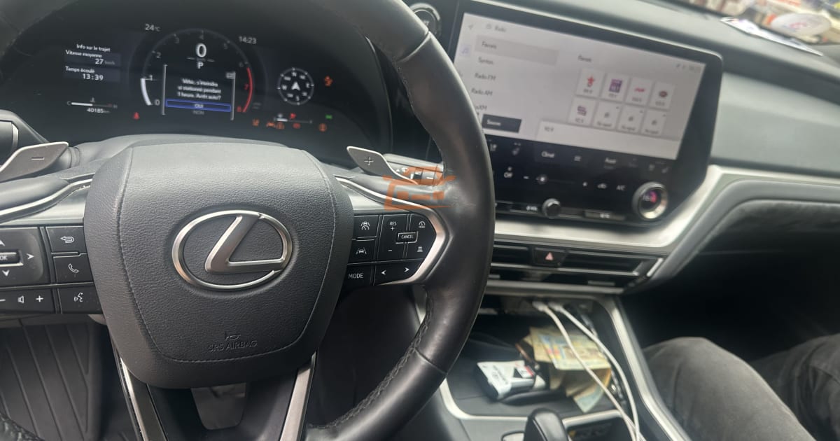 2025 Lexus Tx 350 à Douala — photo 4/5