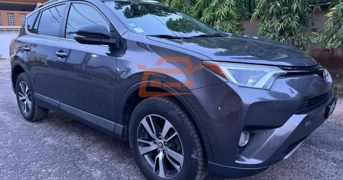 2016 Toyota Rav4 à Douala