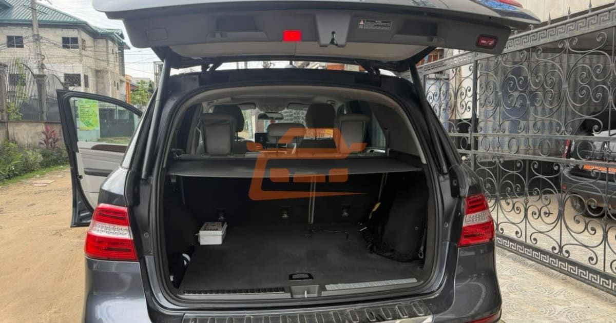 2015 Mercedes-Benz Ml à Douala — photo 2/6