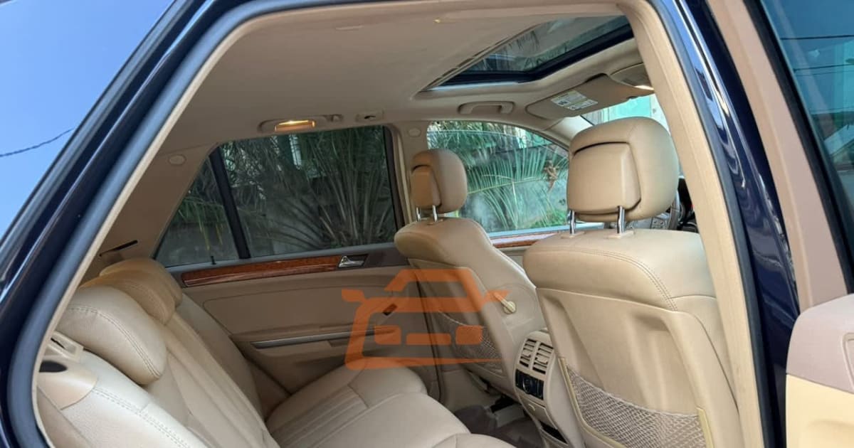 2008 Mercedes-Benz Ml à Douala — photo 7/8