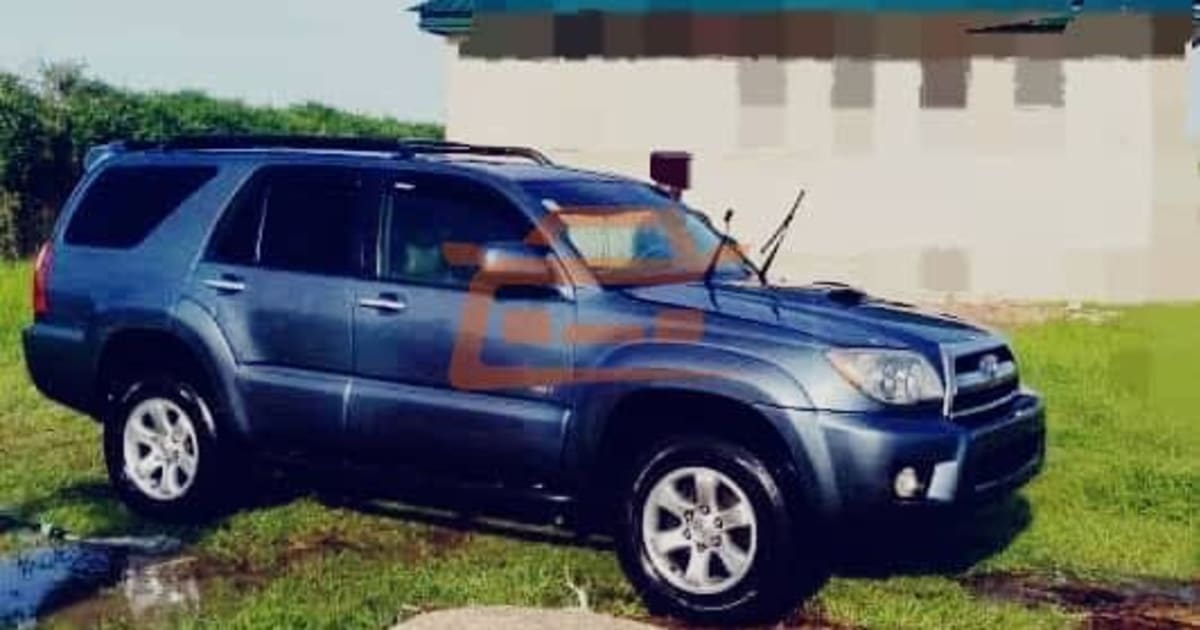 2006 Toyota 4Runner à Maroua — photo 3/6