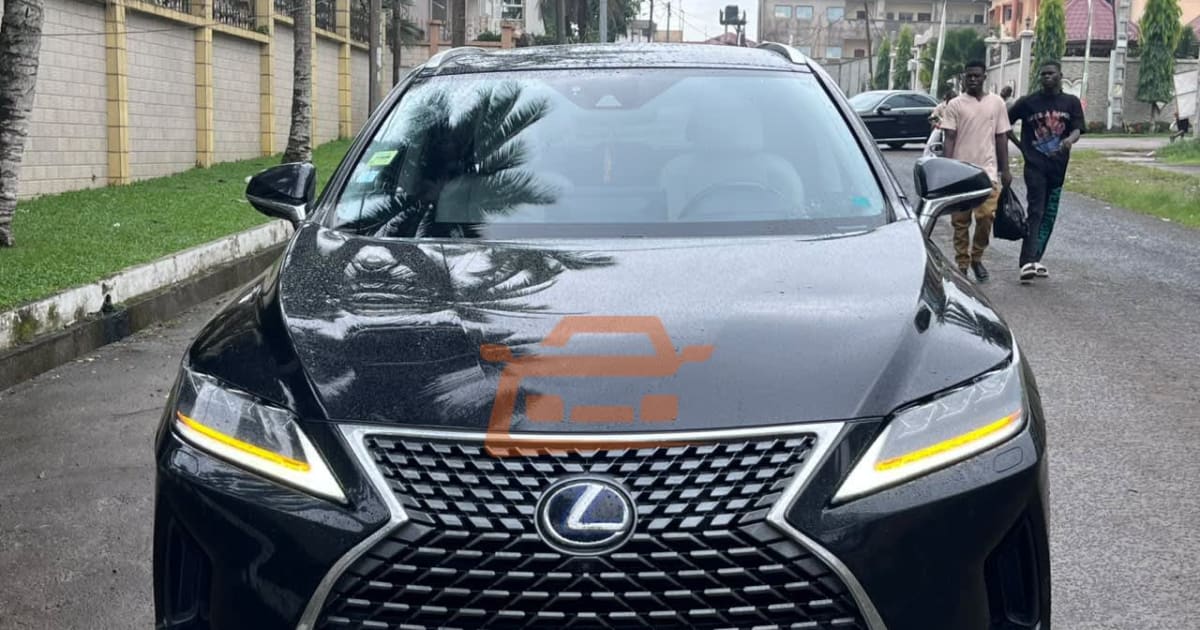 2021 Lexus Rx 450H à Douala