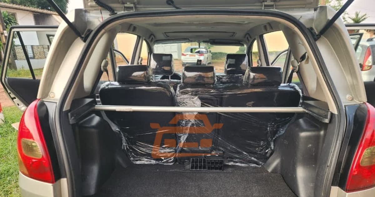 2005 Toyota Corolla à Yaounde — photo 9/9