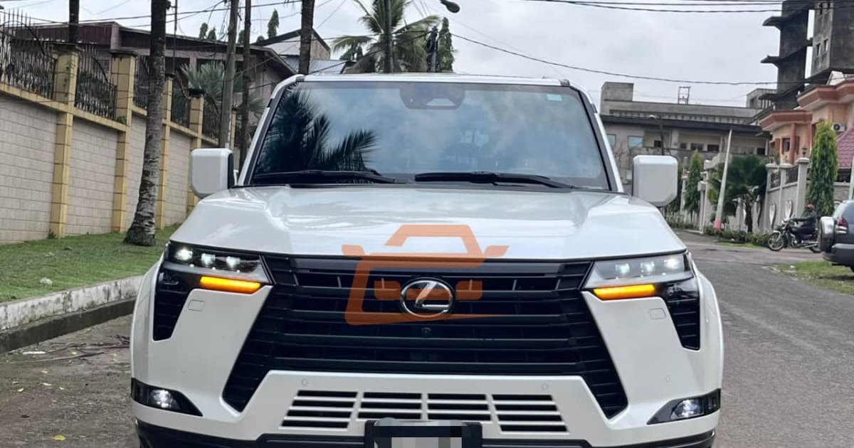 2025 Lexus Gx 550 à Douala — photo 2/6