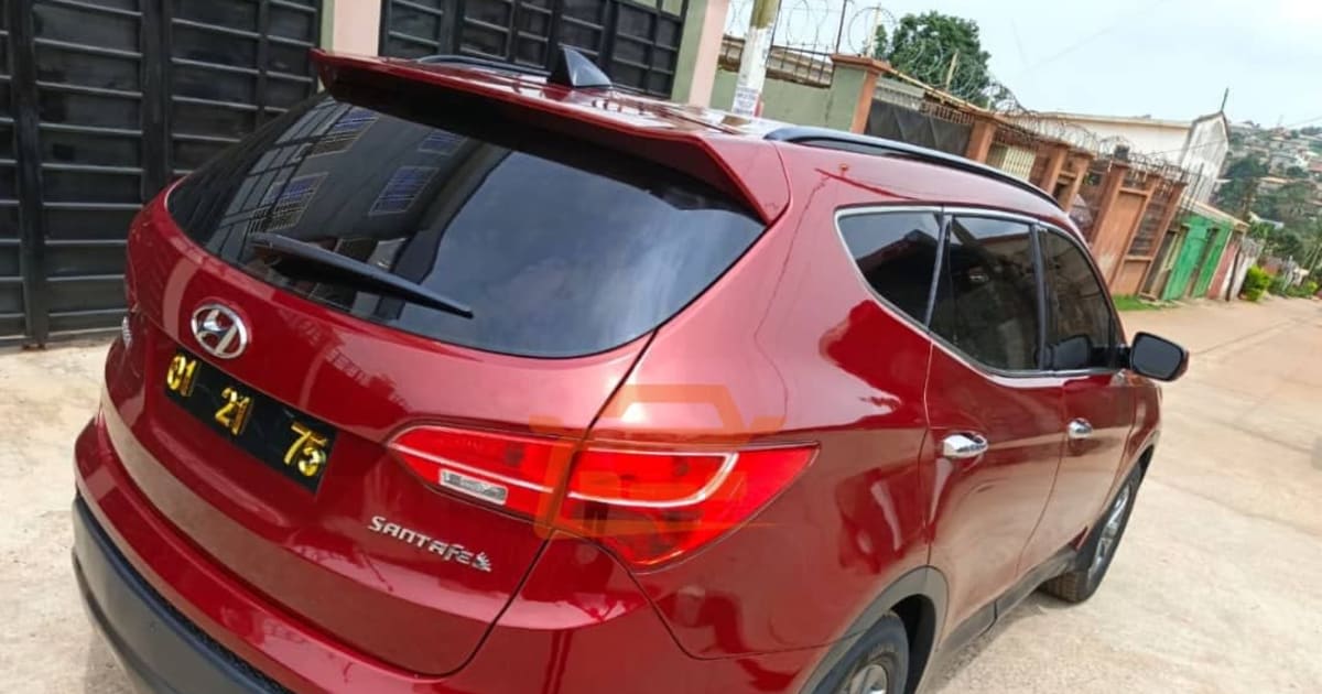 2015 Hyundai Santa Fe à Yaounde — photo 2/7