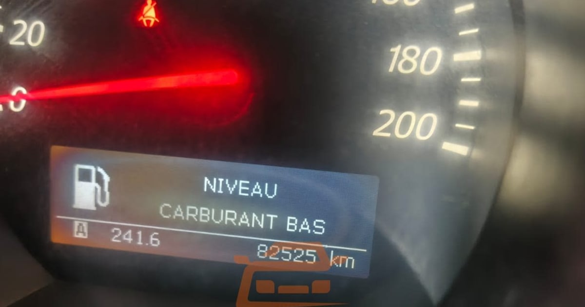 2015 Suzuki Grand Vitara à Douala — photo 9/9