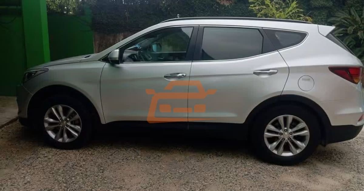2018 Hyundai Santa Fe à Douala — photo 4/9