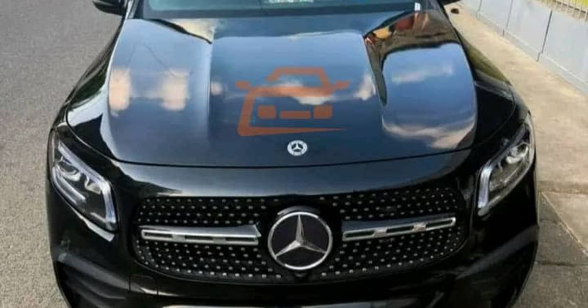 2021 Mercedes-Benz GLB-Class à Douala — photo 2/9