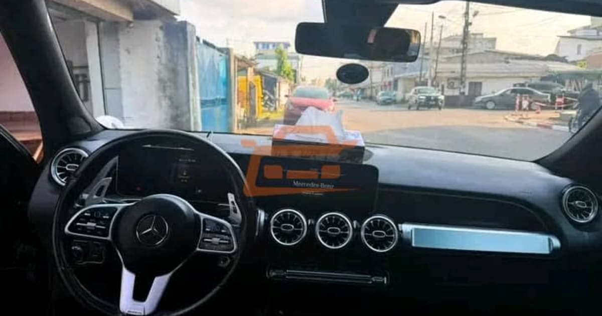 2021 Mercedes-Benz GLB-Class à Douala — photo 4/9