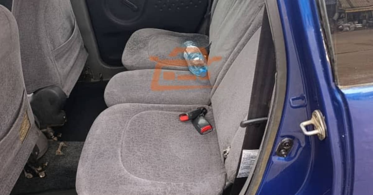 2005 Toyota Yaris à Yaounde — photo 2/7