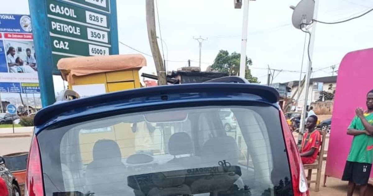 2005 Toyota Yaris à Yaounde — photo 3/7