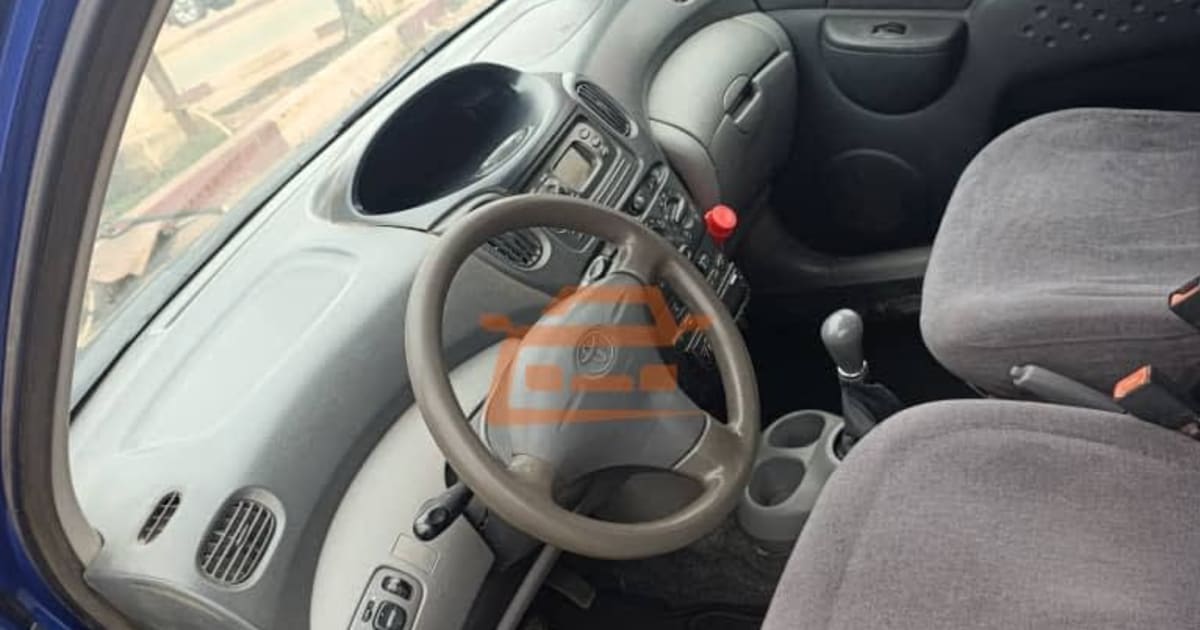 2005 Toyota Yaris à Yaounde — photo 4/7