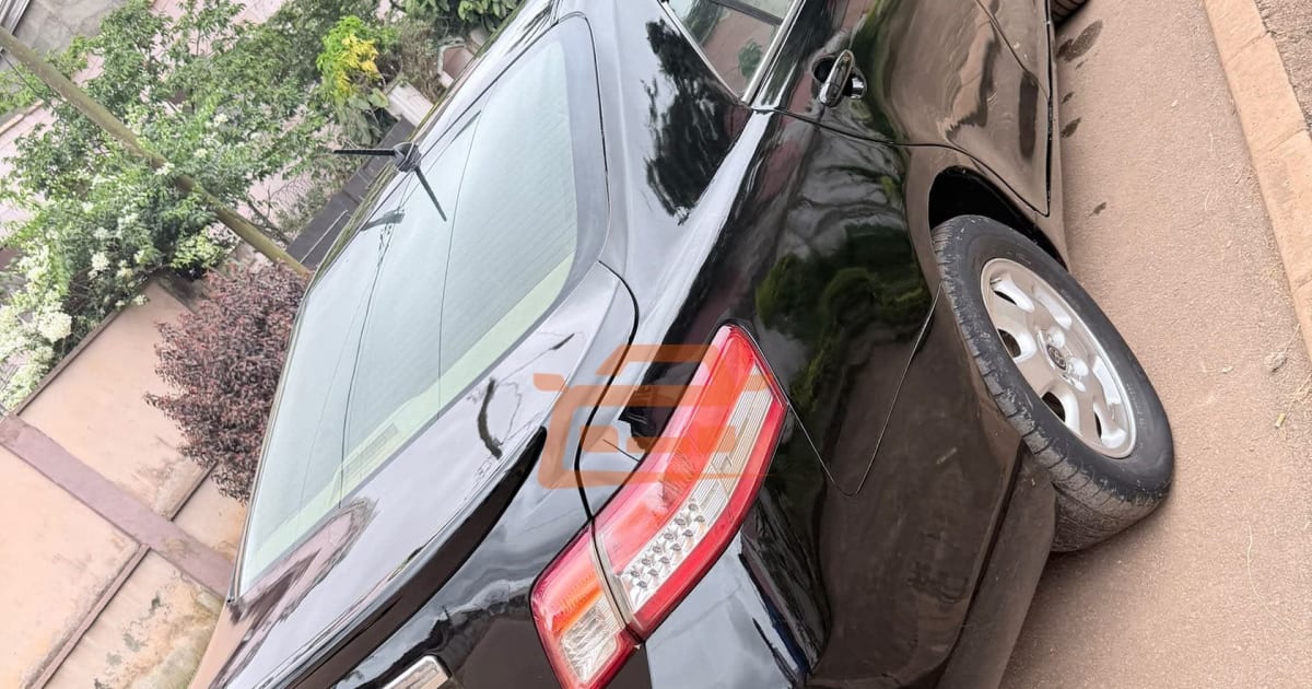 2010 Toyota Camry à Yaounde — photo 2/5