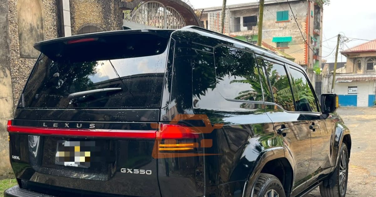 2025 Lexus Gx 550 à Douala — photo 3/9
