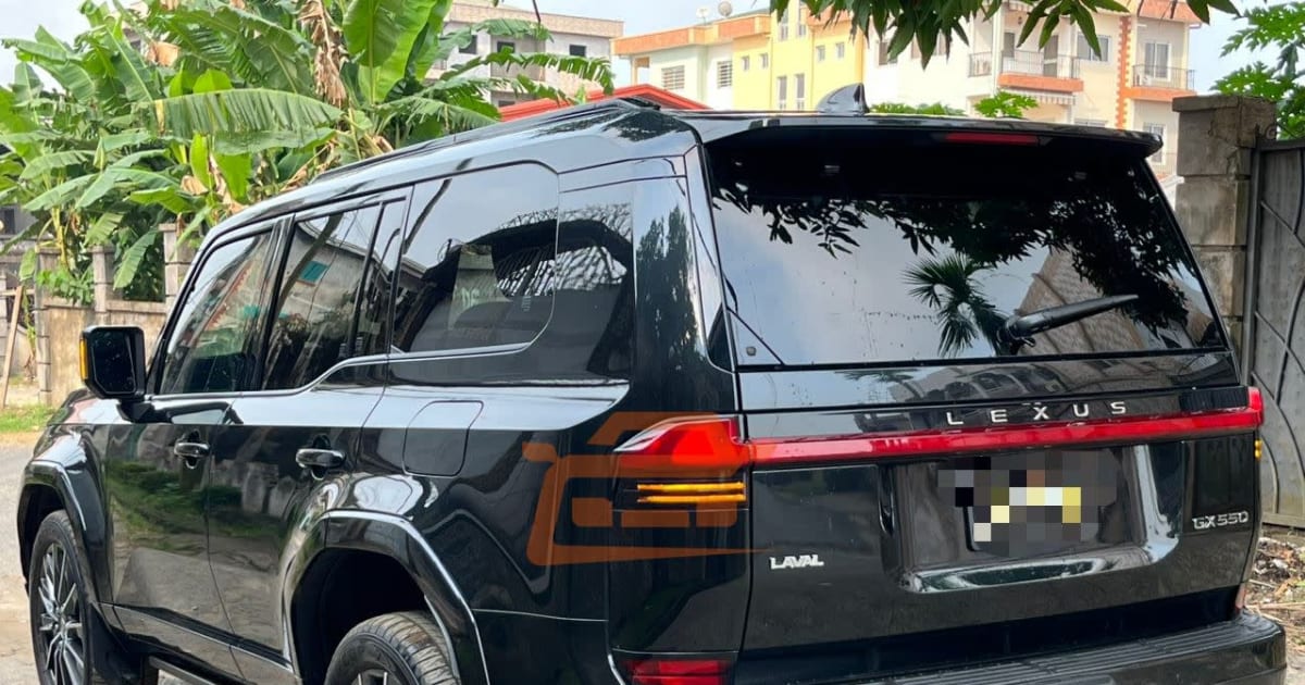 2025 Lexus Gx 550 à Douala — photo 7/9