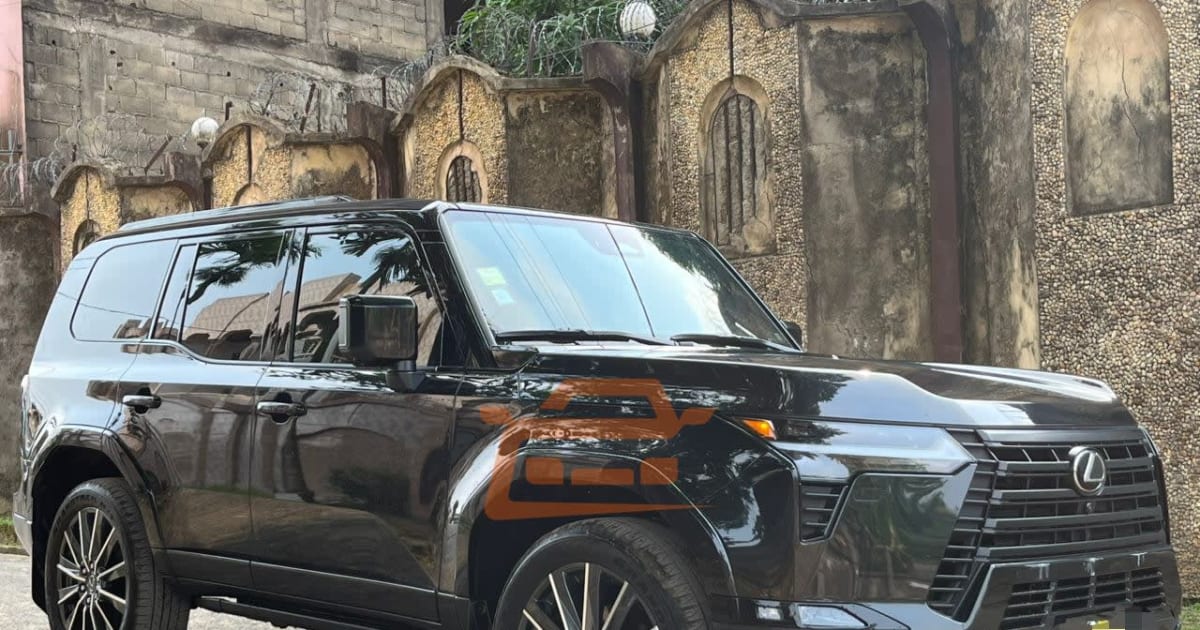 2025 Lexus Gx 550 à Douala — photo 8/9