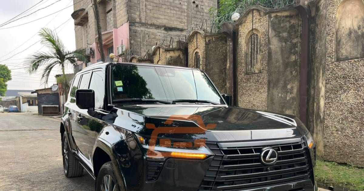 2025 Lexus Gx 550 à Douala — photo 9/9