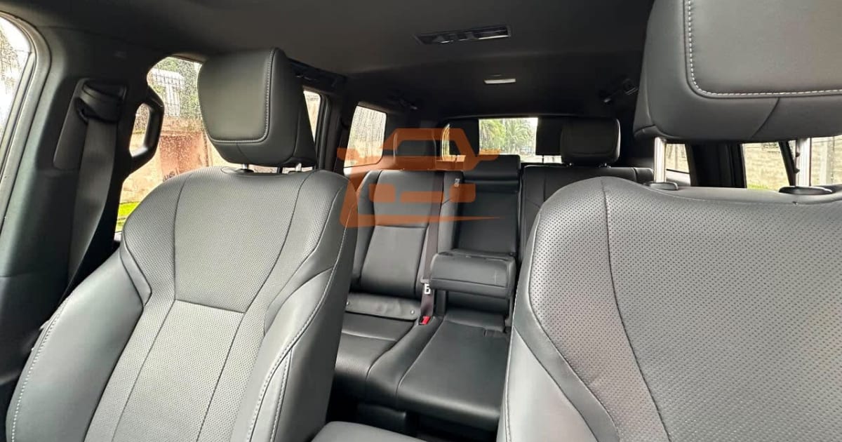 2025 Lexus Gx 550 à Douala — photo 6/9