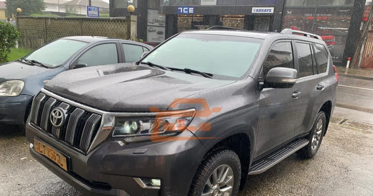 2019 Toyota Prado à Douala — photo 3/8
