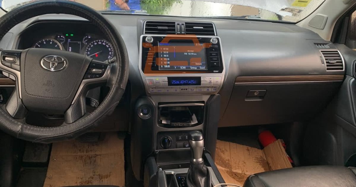 2019 Toyota Prado à Douala — photo 6/8