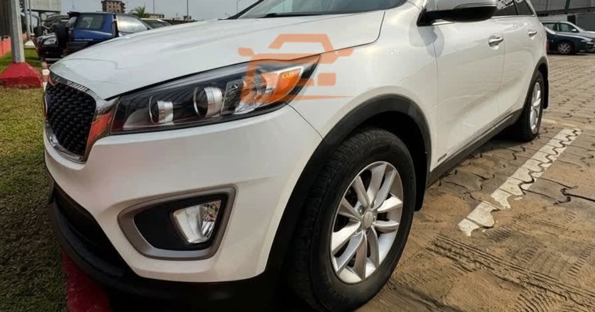 2017 Kia Sorento à Douala