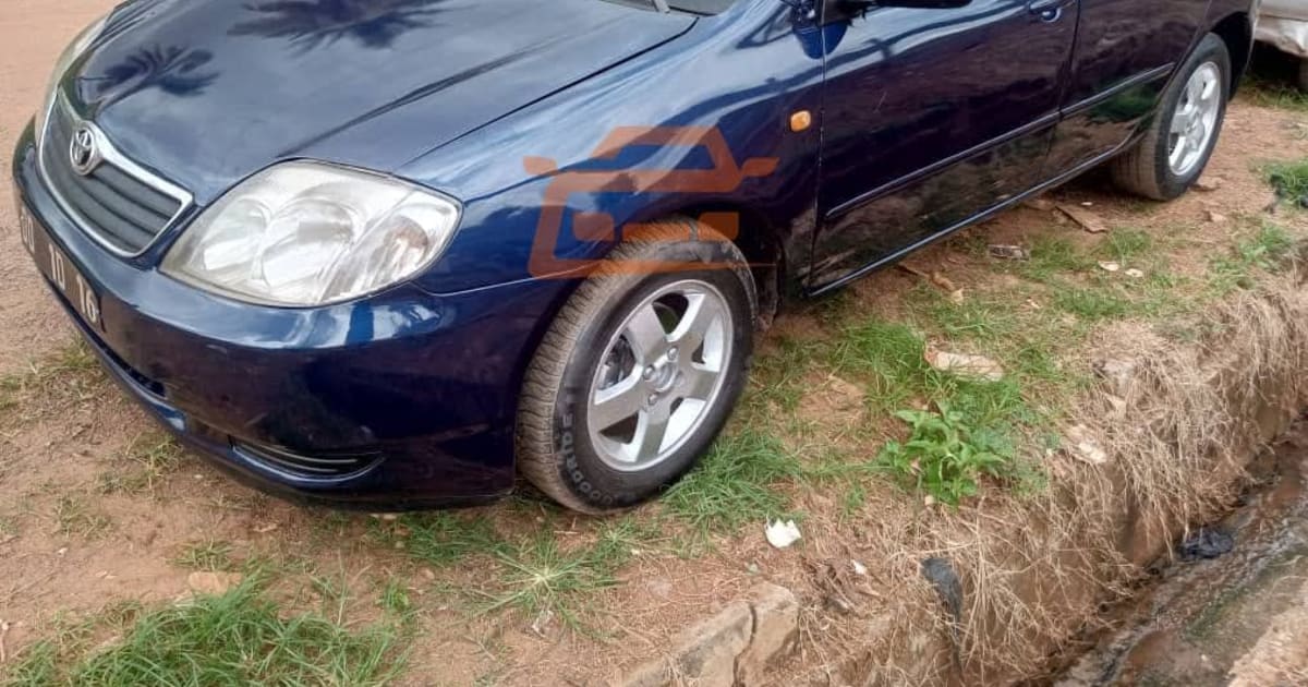 2009 Toyota Corolla à Yaounde — photo 7/7